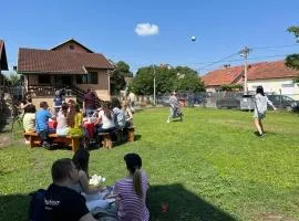 Event & Party house - Kuća sa kafićem za žurke