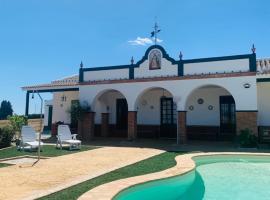 Los Alcores , disfruta de la naturaleza !, hotel with parking in Villalba del Alcor