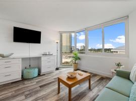 Top of the Gulf 410 - Beach Front Resort Condo - RENOVATED LIKE NEW, hotel sa Panama City Beach