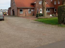 Gästehaus Atrico Schleuse Wg 2、Surwoldのホテル