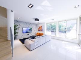 Five Stars Villa09, villa in Hod HaSharon