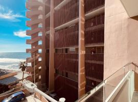 Ocean View Retreat with Pool and Jacuzzi, hotel en Tijuana