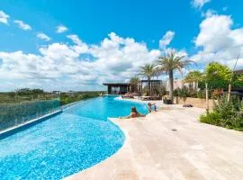 Serenity in the Sky - Studio with Rooftop and Plunge pool