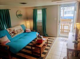 Beach Haven w/Spacious Balcony, hotel i Hampton