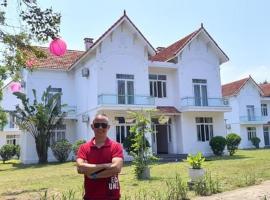 Sen Vàng, hotel u gradu Diễn Châu