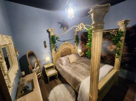 The Fairytale Cottage at High Rock Castle, pet-friendly hotel in Monroe