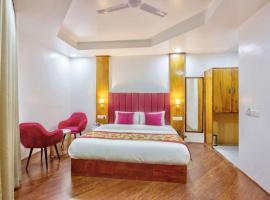 Astra Luxury Rooms and Cafe, bed & breakfast i Varanasi