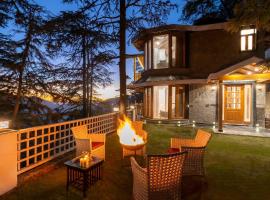 StayVista at Oakwood Manor, Hotel mit Parkplatz in Chhota Simla