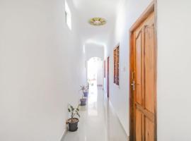 La Belle Residency Near Auroville Beach, affittacamere a Kottakupam