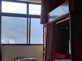 Soul Homestay, feriebolig i Rishikesh