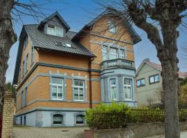 Ferienwohnung -Villa Am Stadtpark- Blankenburg mit Balkon und Sauna, hotel en Blankenburg