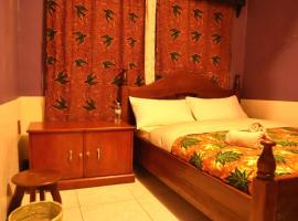 Room in BB - Amahoro Guest House - Single Room with Shower, hotel v Ruhengeriju