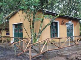 Red Rocks Rwanda - Campsite Guesthouse, cabaña en Nyakinama