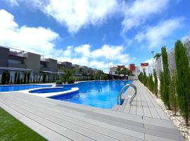 Magnifico apartamento de planta alta LA ISLA、トレビエハのホテル