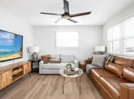 Newly Renovated Retreat 30mins to Downtown Indy