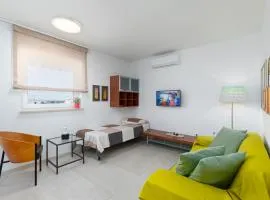 Apartment Maya with sea view