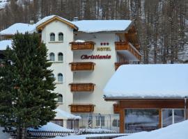 Wellness- und Schneesporthotel Christiania, hotel di Saas-Almagell