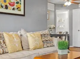 Urban One Bedroom Apartment with Wifi