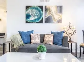 North Dallas Updated One Bedroom Apartment