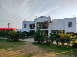 SHIVAAY GARDEN, hotel di Kannauj