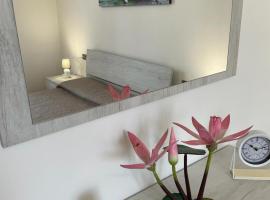 Water Lily Apartment – tani hotel w mieście Bregano