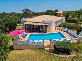 Cosy Carvoeiro Villa - 5 Bedrooms - Villa Marianna do Sol - Table Tennis Table & Private Pool - Alporchinhos