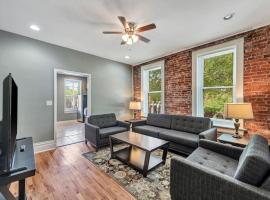 Central St Louis apartment 1E, stuga i Soulard