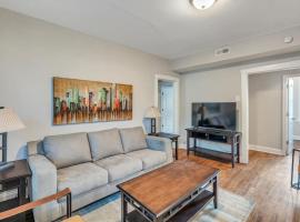 Beautiful Brand New Tower Grove Unit 2s, cottage à Richmond Heights