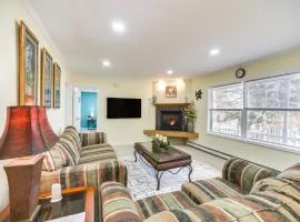 Cozy Lake Luzerne Home - 1 Mi to Wayside Beach!