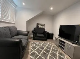 Beautiful Shared One Bed Flat (Room/Front)