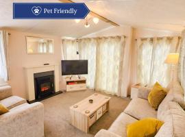 Serene Stay: Beautiful 2Bed Lodge in Kelsall, camping à Kelsall