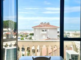 Front Sea View 2 Suites + Private Parking, hotel in Marina di Pietrasanta