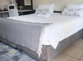 3 Liebeloft Guest House, hotel em Edenvale