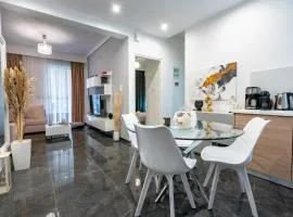 Neo Irakleio train st 1 bedrm 4 pers apartment by MPS