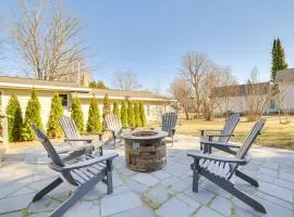 Steps to Dtwn! Suttons Bay Retreat Near Wine Trail