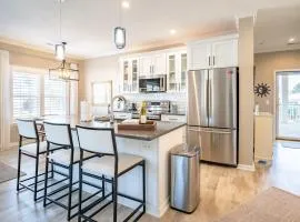 Stunning Magnolia Greens Golf Resort Condo