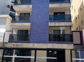 Guarapari Praia - 2 quartos atras do mar, escada