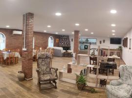 Alojamiento Turístico La Cantuérgana, hotel barato en San Martín de Montalbán