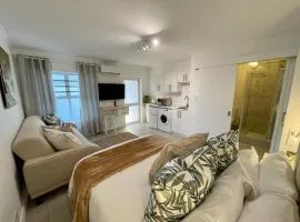 Knysna Studio Luxury Escape at HeadsView!