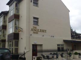 Anglesey Arms Hotel, hotel near Tyddyn Mawr Golf Club, Menai Bridge
