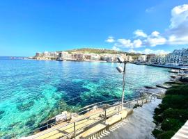 Sea Salt - Seafront Maisonette – hotel w mieście Żebbuġ