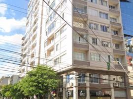 Apto central completo perto de tudo, apartamento em Caxias do Sul