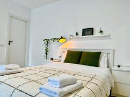 Sky Residence Airport Therme Otopeni 1, hotel em Otopeni