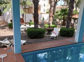 Tavernetta Salentina in Villa con Piscina, hotel a Carmiano