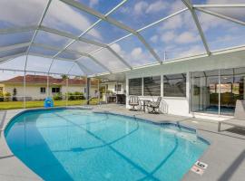 Centrally Located Sarasota Home with Heated Pool!, hotel u gradu Sarasota