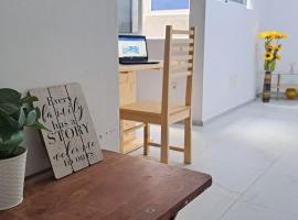 Homestay In Maio - Room for Ladies, Couples & Families only, please, homestay in Calheta Do Maio