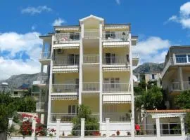 Apartments by the sea Podgora, Makarska - 2615