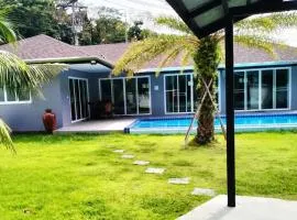 3 Bedrooms Pool Villa in Kamala