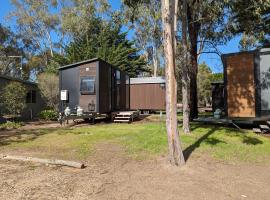 Tiny House 14B at Grampians Edge, tiny house in Dadswells Bridge