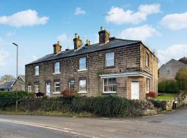 Alders Cottage, hotel with parking in Tansley